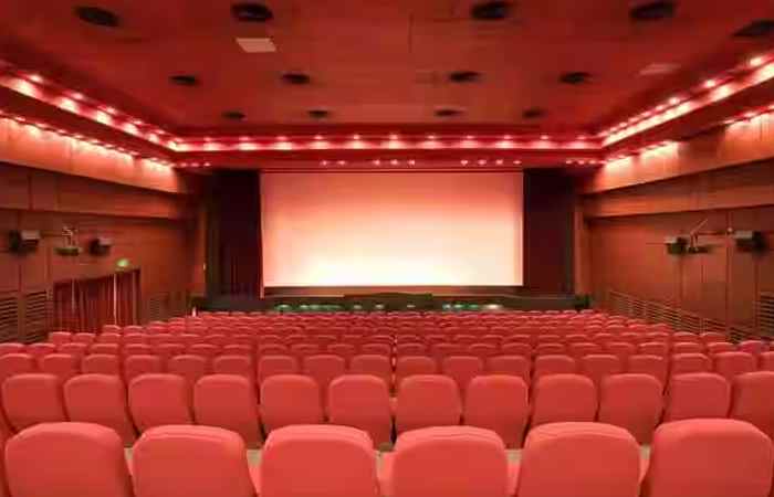 Nandan Cinema Hall Show Time overview