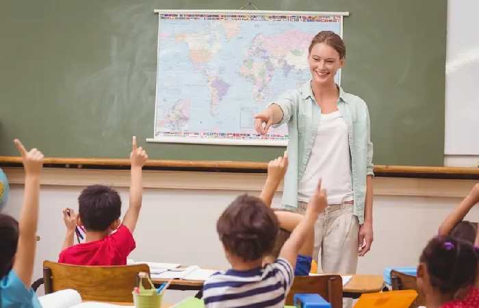 What is a Substitute Teacher?